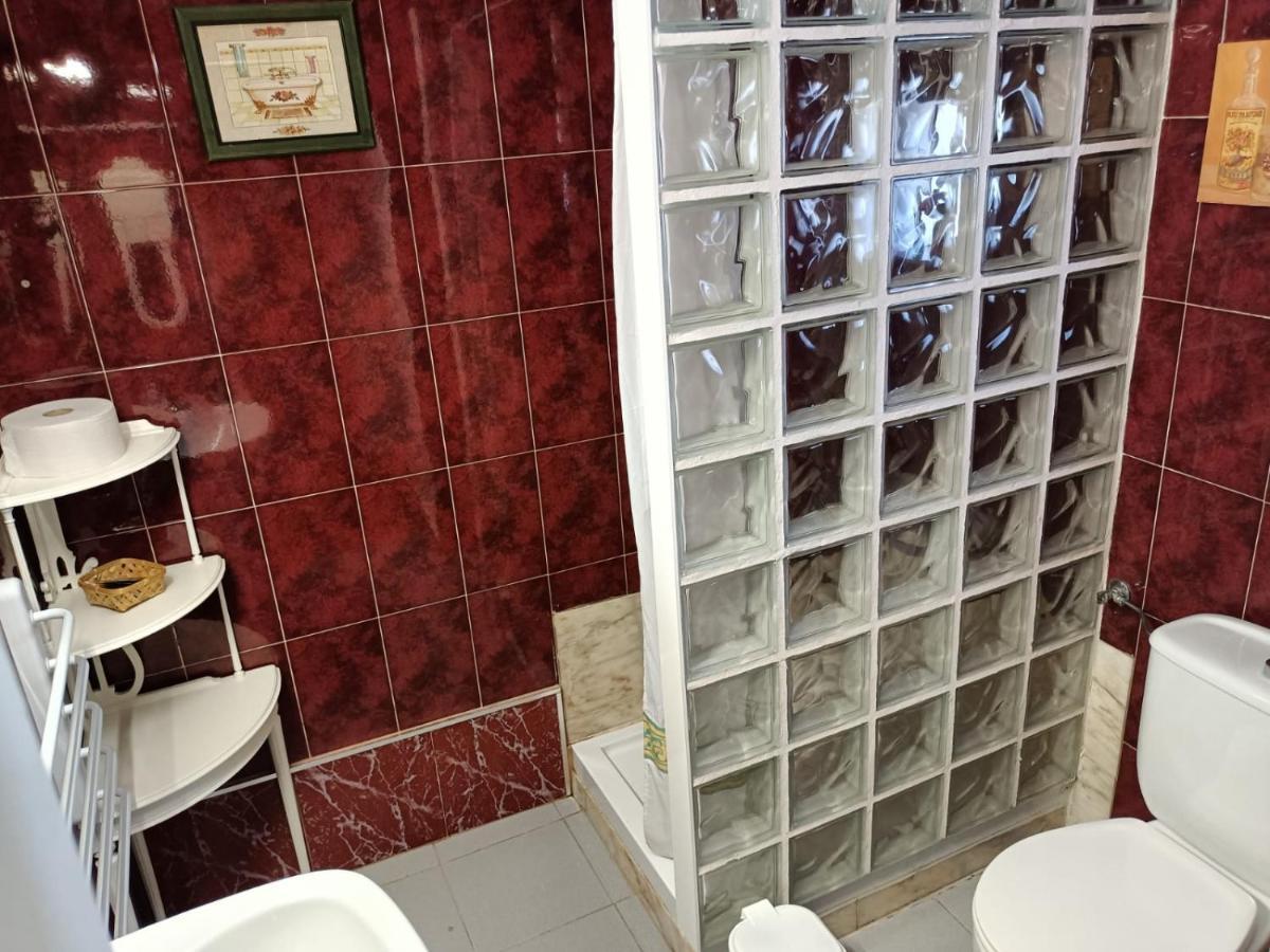 Apartamento Turistico Muralla De Caces Екстериор снимка