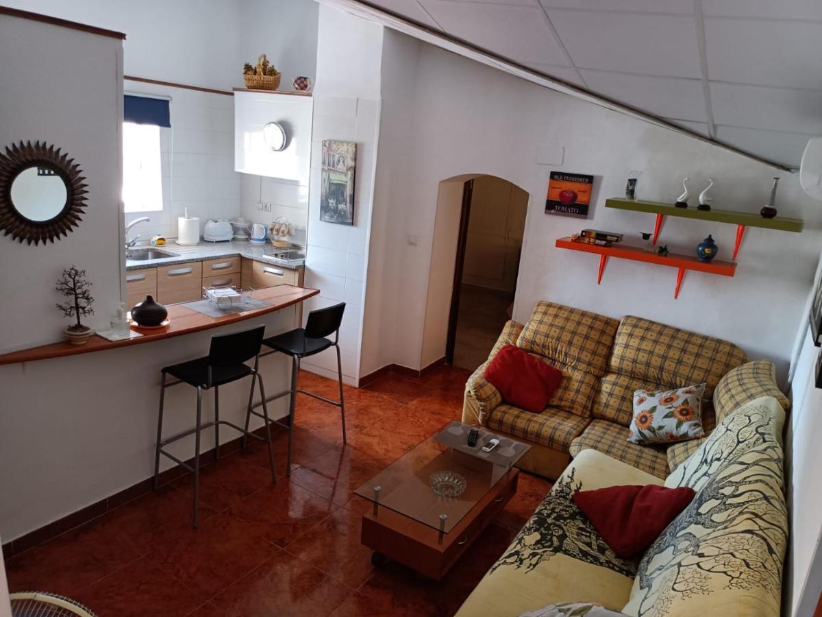 Apartamento Turistico Muralla De Caces Екстериор снимка